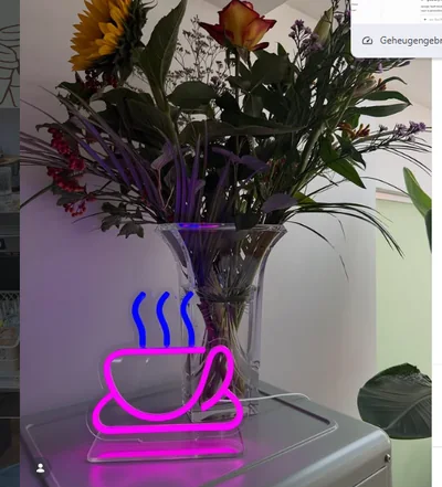 Verlicht koffiekopje bij Cozy Beans
